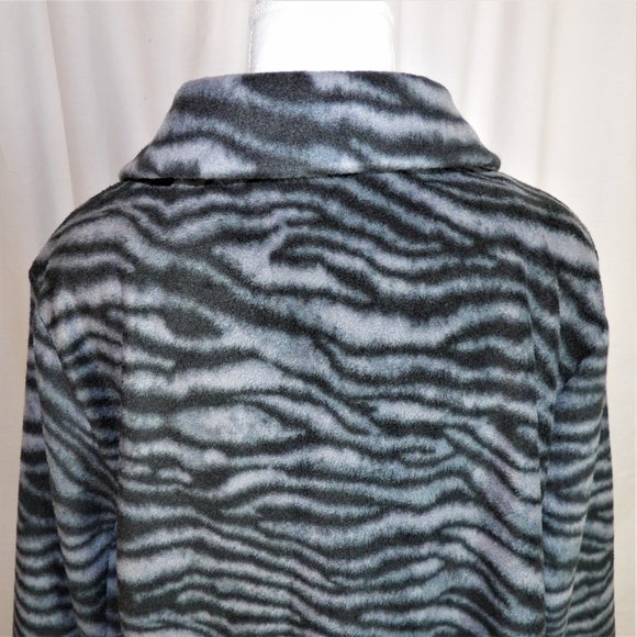 Susan Graver Soft&Warm Animal Print Fleece Jacket - Picture 5 of 8